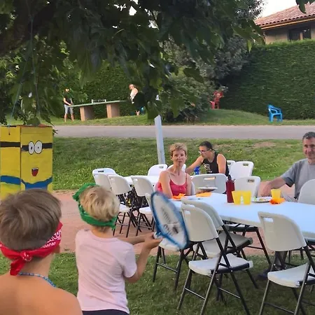 Budget Glamping Safaritent - La Grappe Luxury tent Fleurie