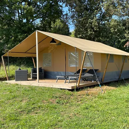 Budget Glamping Safaritent - La Grappe Luxury tent